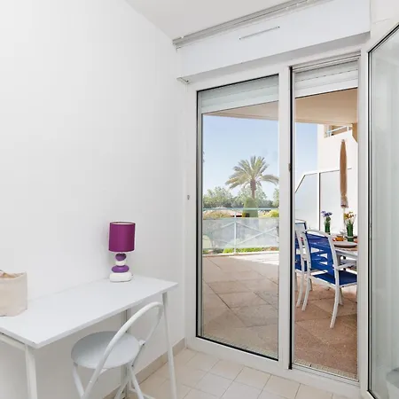 Apartment Les Pins Bleus *