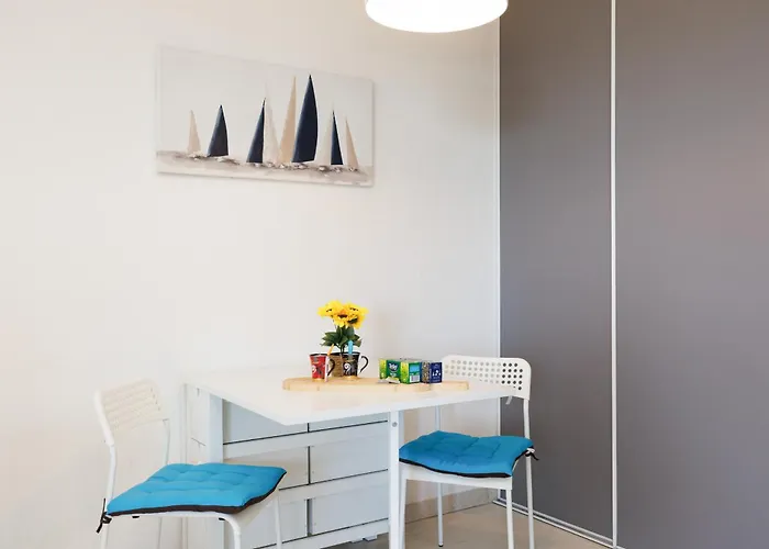 Les Pins Bleus Appartement *